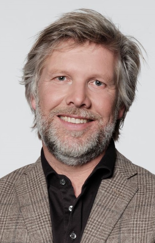 Bron foto: https://nl.wikipedia.org/wiki/Arjan_Lock